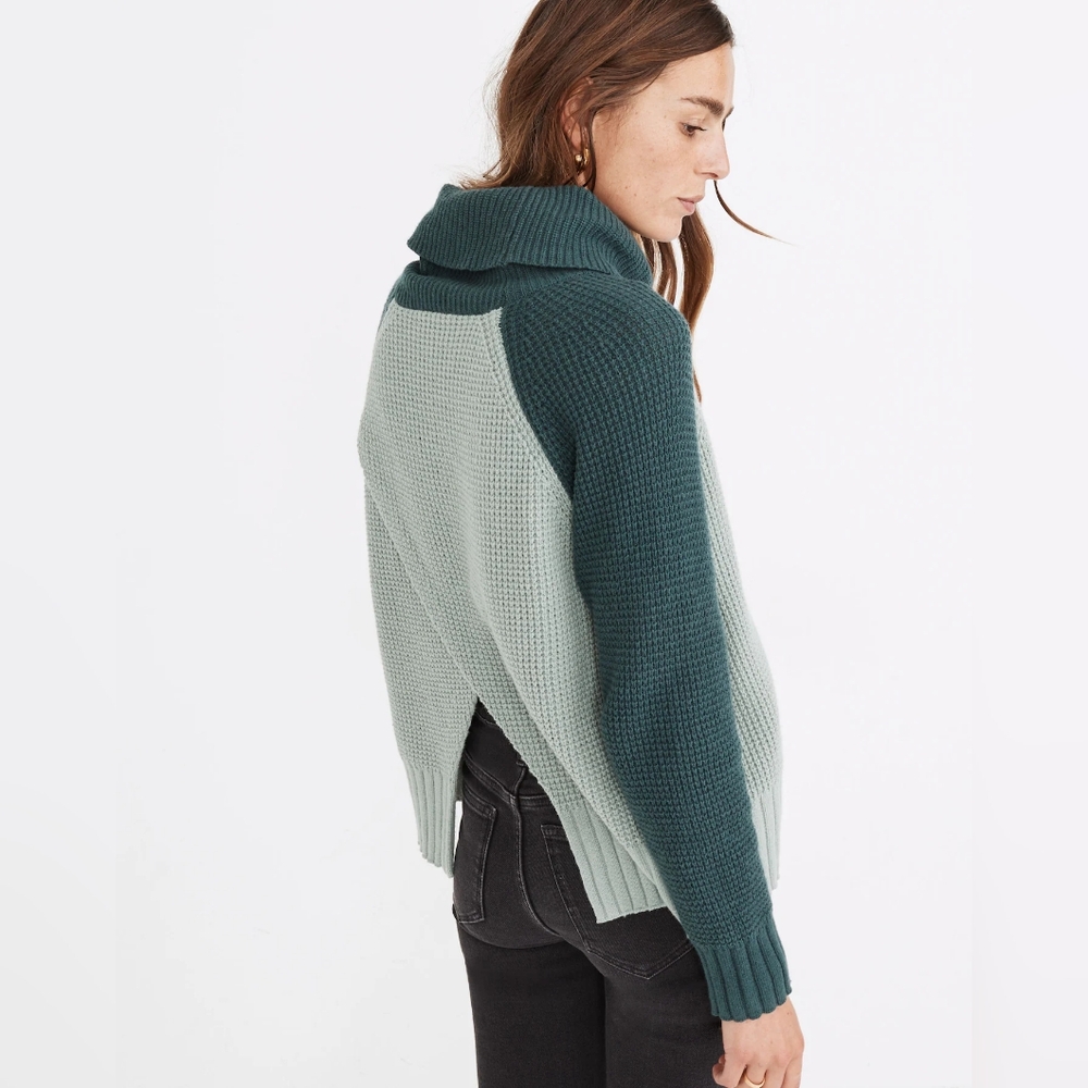 Madewell - Colorblock Eastbrook Turtleneck Cross-Back Sweater | XS: Sage Green - Picture 7 of 15